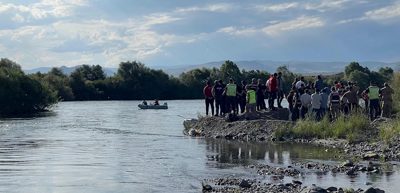 Muş’ta serinlemek için nehre giren liseli Aziz, boğuldu (2)