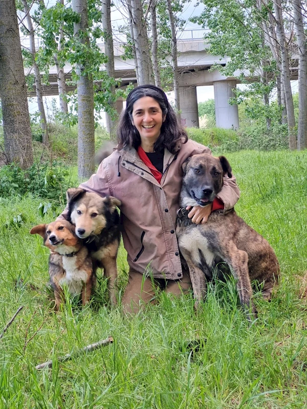 İspanyol akademisyenin bir köpeği zehirlendi, diğeri aynı gece kayboldu