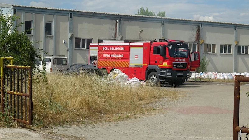 Fabrikada tutuşan talaşlardan çıkan yangın söndürüldü