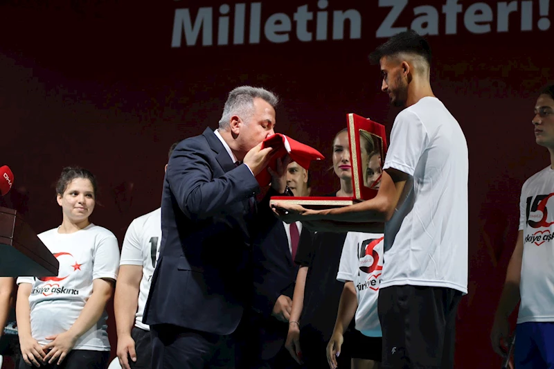 İzmir’de 15 Temmuz Demokrasi ve Milli Birlik Günü etkinliği