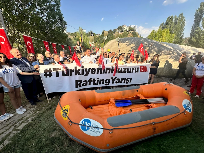 Bakan Kacır: Küresel sistemde yaşanan belirsizliklerin başarıyla üstesinden geliyoruz (2)