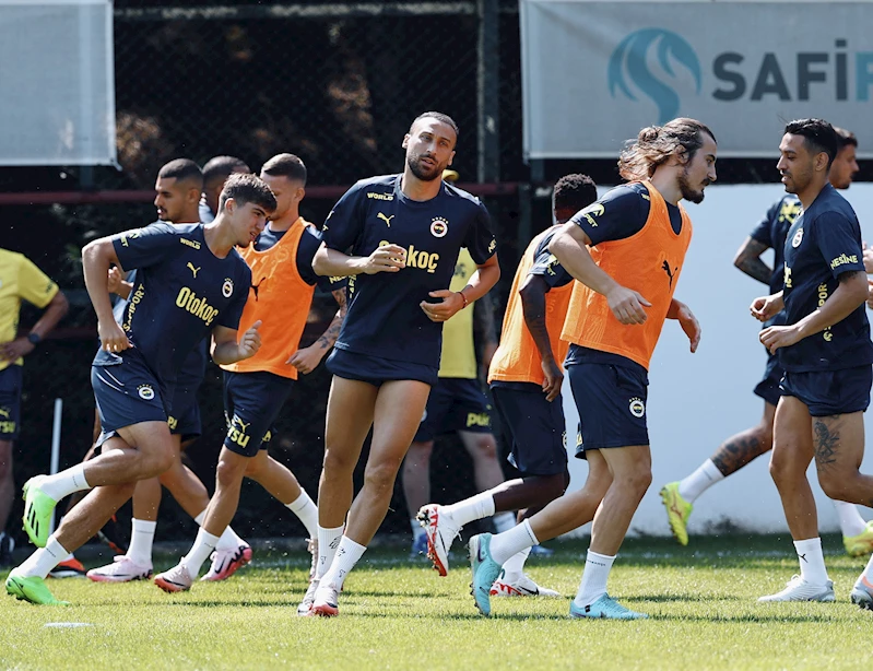 Fenerbahçe’de Cenk Tosun ilk kez takımla çalıştı