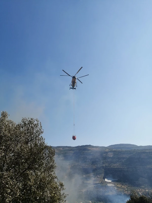 Silifke’de ev yangını ağaçlık alana sıçramadan söndürüldü