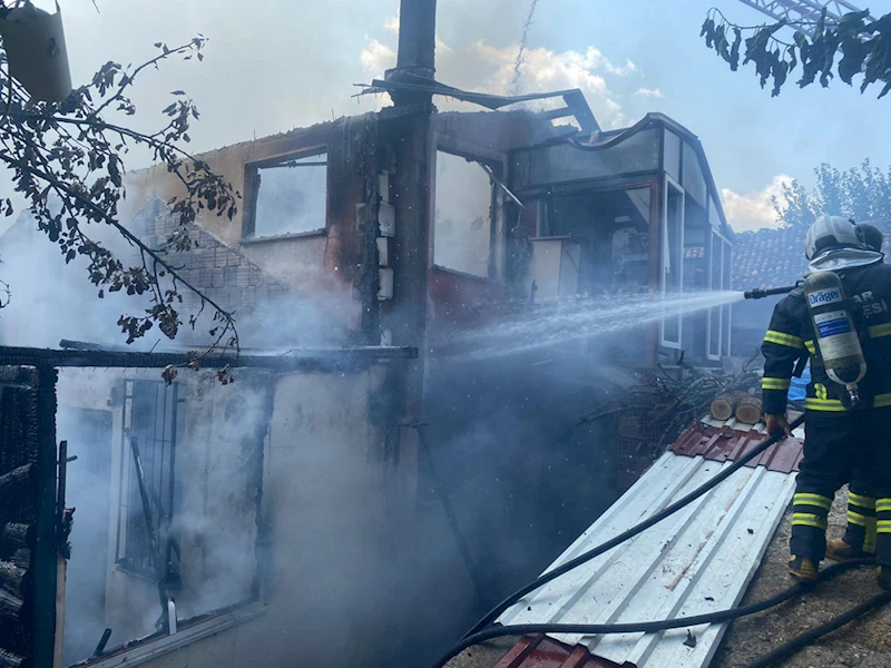 Tokat’ta tek katlı müstakil evde çıkan yangın söndürüldü