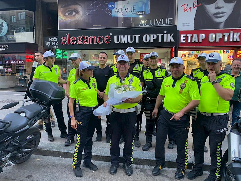 31 yıllık trafik polisine emeklilik pastası 