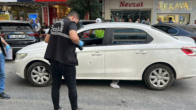 İstanbul-Kartal’da otomobile silahlı saldırı 