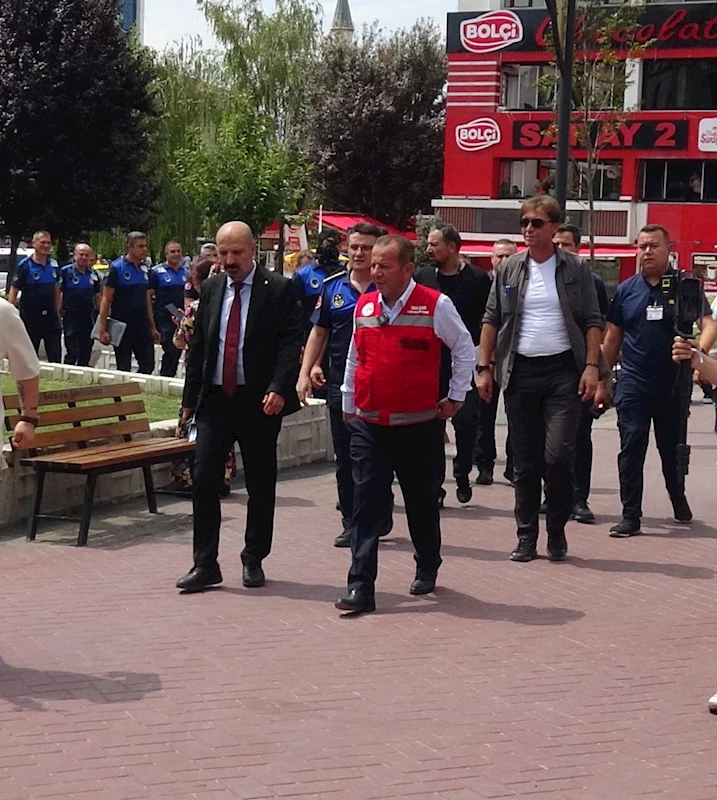 Tanju Özcan, banka binalarını denetledi; 3 bankaya proje dışı tadilattan tutanak