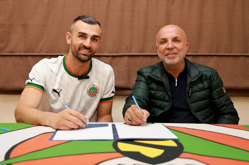 Alanyaspor, Serdar Dursun ile sözleşme imzaladı