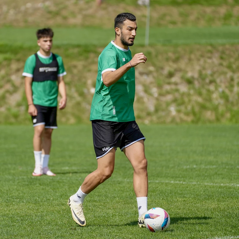 Konyaspor’da yeni transferler takımla çalıştı