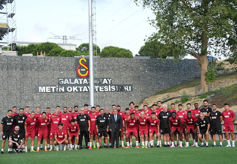 Galatasaray, Kemerburgaz Metin Oktay Tesisleri’nde ilk antrenmanını gerçekleştirdi