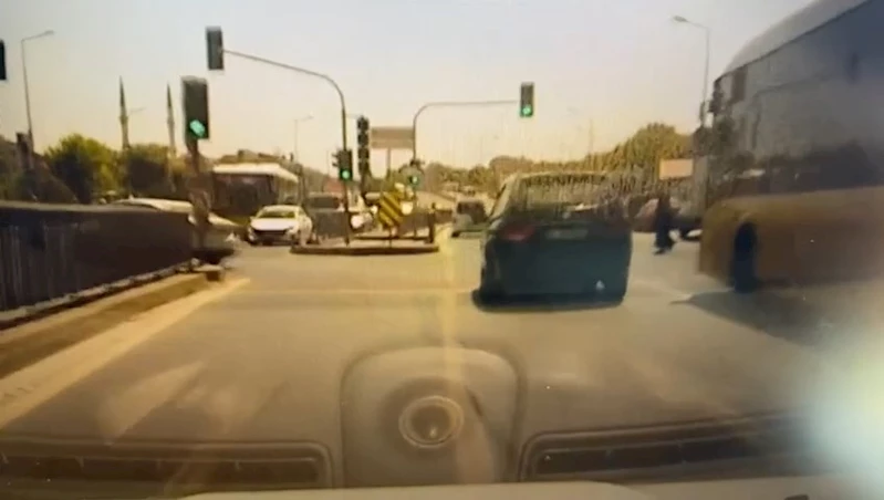İstanbul - Şişli’de yayaya çarpan araç sürücüsü durmadan yoluna devam etti: O anlar kamerada