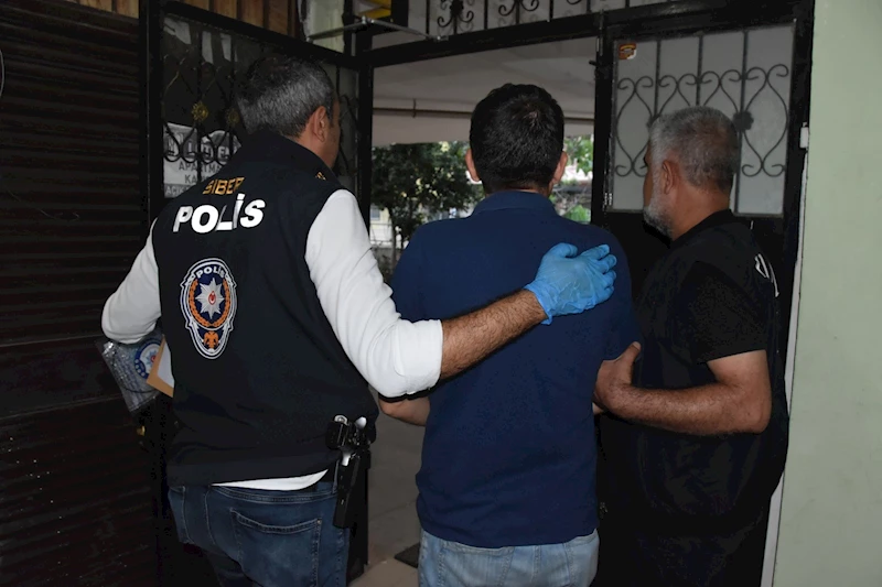 Mersin’de müstehcen yayın yapan 12 kişi gözaltına alındı