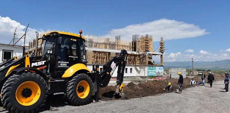 Erzurum Büyükşehir Belediyesi’nden Büyük Altyapı Yatırımları: İçme Suyu ve Kanalizasyon Hattında Önemli Gelişmeler