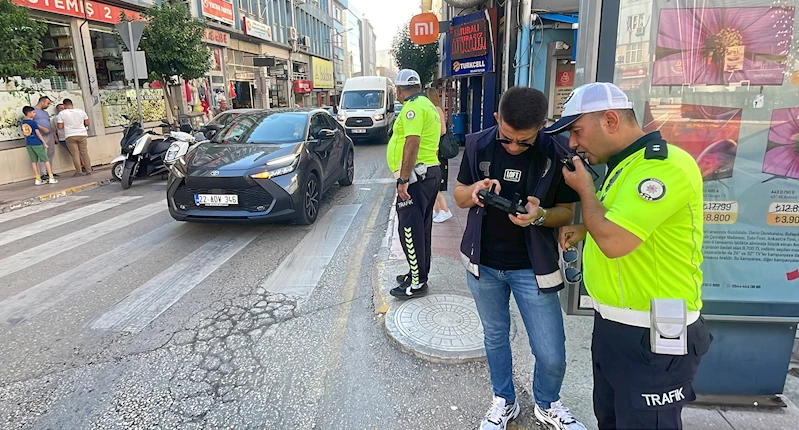 Edirne’de dronla yapılan trafik denetiminde 12 sürücüye 14 bin lira ceza 