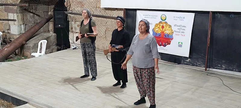 Foça 3. Uluslararası meddah ve masal festivali başladı