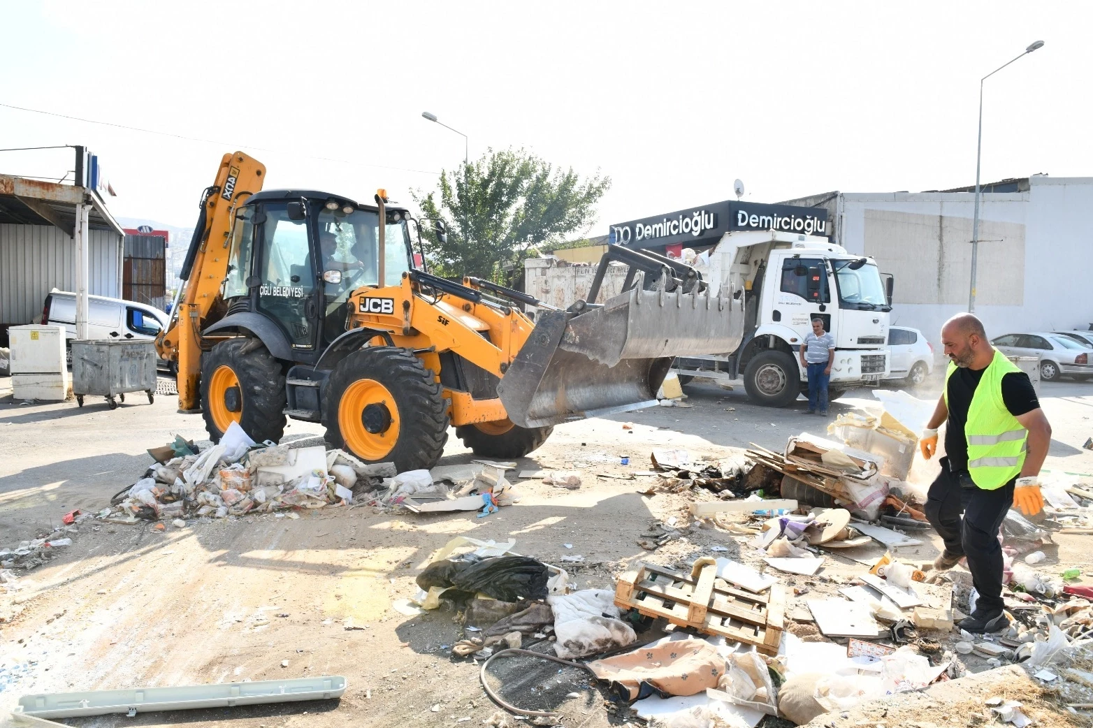 Çiğli Ata Sanayi Sitesi’nde detaylı temizlik