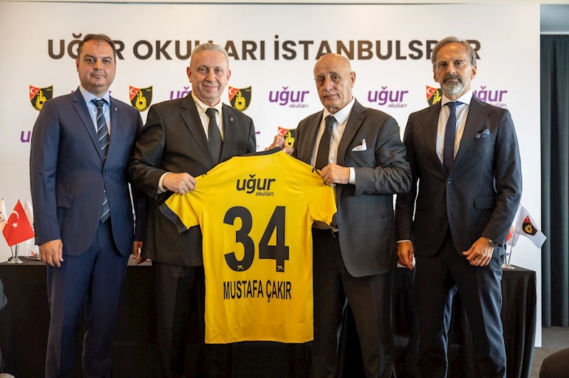 İstanbulspor, Uğur Okulları’yla sponsorluk anlaşması gerçekleştirdi