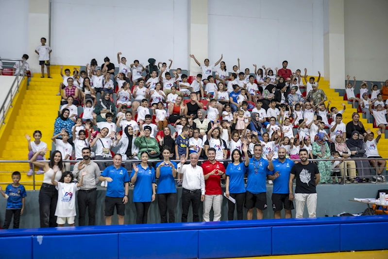 Büyükşehir’in örnek projesi Sporbüs 8 bine yakın çocuğa ulaştı