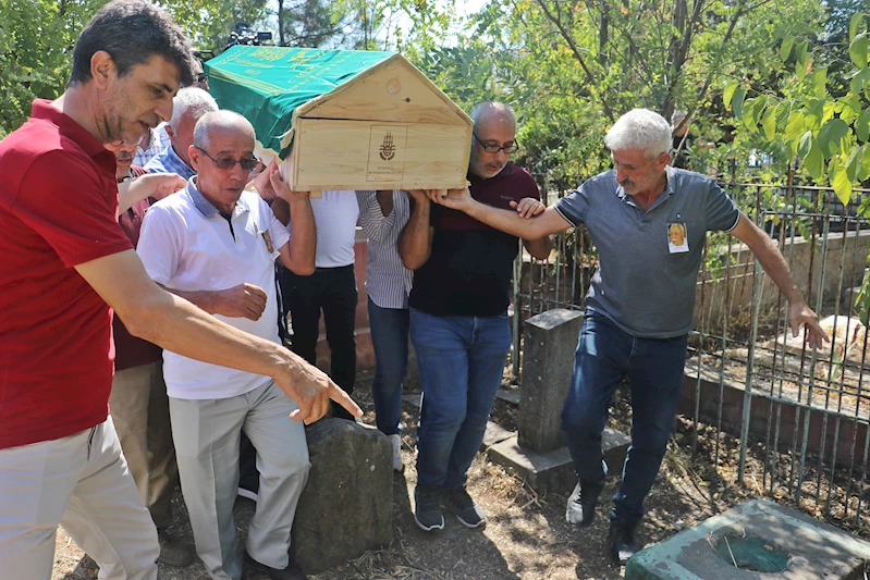 Eski TİP Milletvekili Ekinci, memleketi Diyarbakır’da toprağa verildi