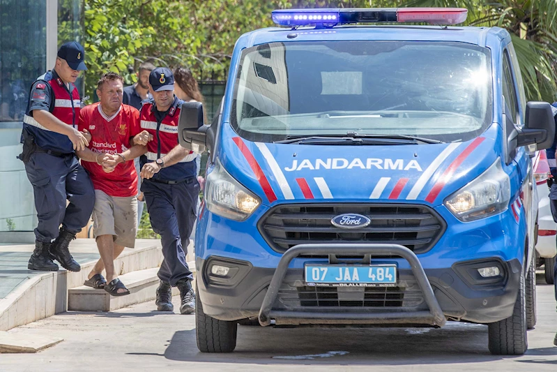 Sevgilisini ve oğlunu öldüren şüpheli, ceset için çuval almaya giderken yakalanmış (3)