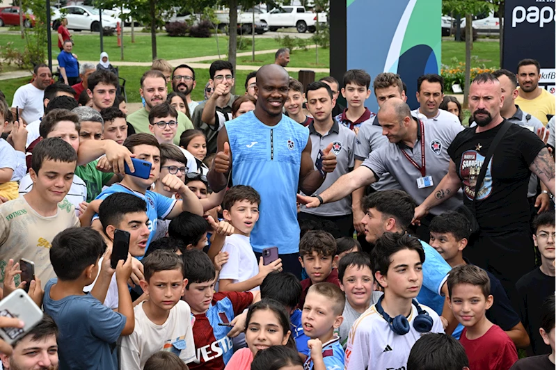 Trabzonsporlu futbolcu Nwakaeme, futbol festivaline katıldı