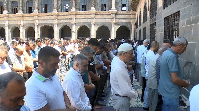 Diyarbakır’da Haniye için gıyabi cenaze namazı kılındı