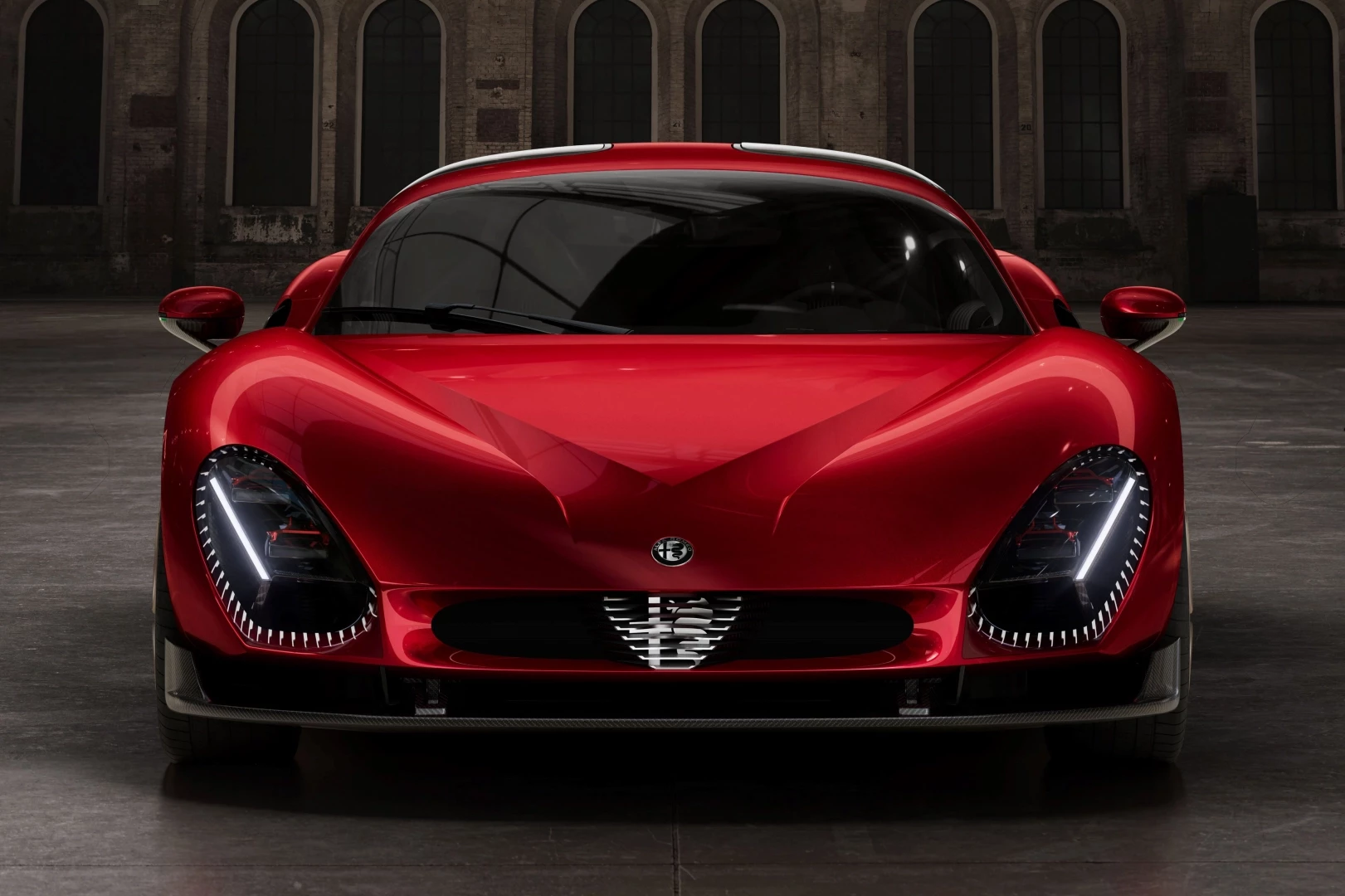 İşte Alfa Romeo 33 Stradale’nin ‘Kükreyişi’