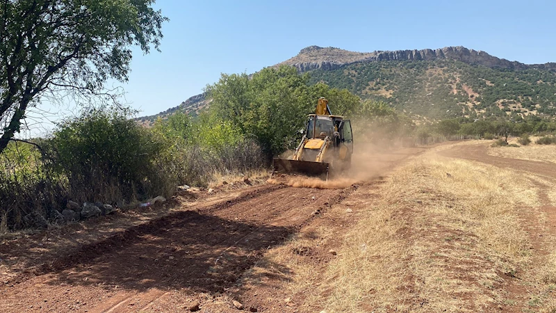 Bağ sahipleri dilekçe verdi, Hazro Belediyesi yol çalışması yaptı