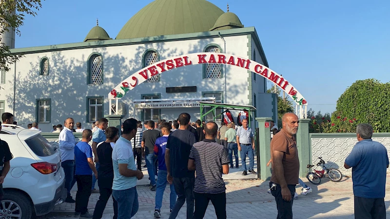 Kızını, arkadaşının doğum gününe gitmek isteyince boğup, cesedini çekyatın içine koymuş (2)