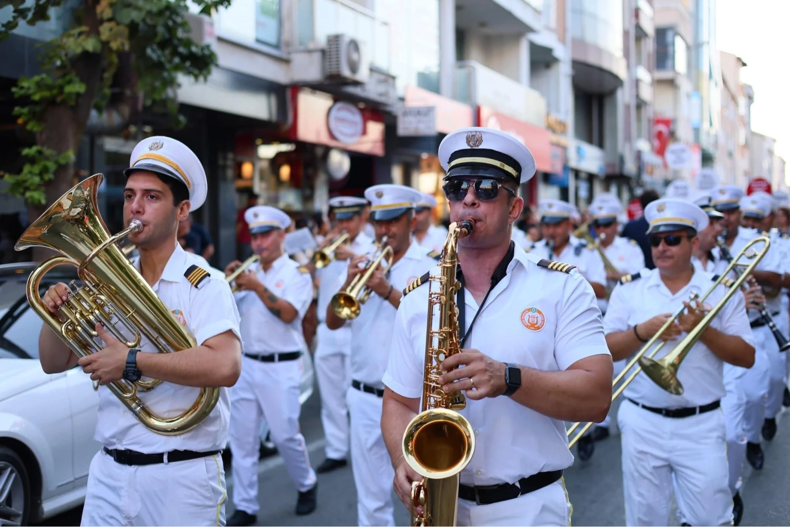 Saray Belediyesi Kültür, Sanat ve Barış Festivali’ne görkemli açılış