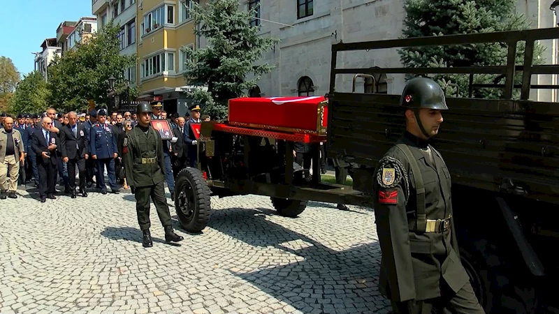 İstanbul - Eski Hava Kuvvetleri Komutanı Halil Sözer son yolculuğuna uğurlandı