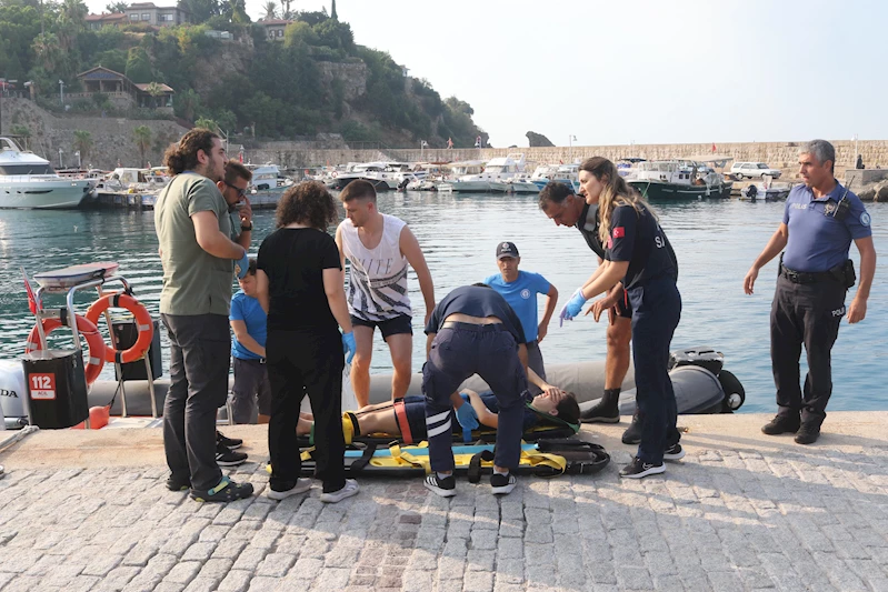 Plaja giderken merdivenden kayalıklara düşen kadın yaralandı