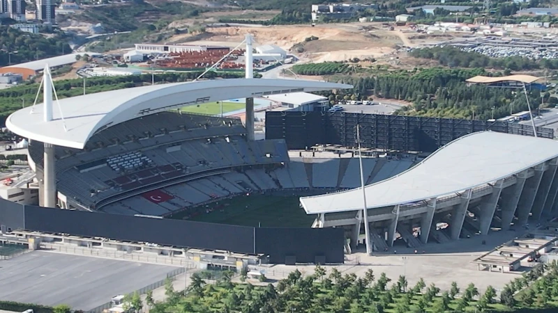 Süper Kupa finali için taraftarların Olimpiyat Stadı