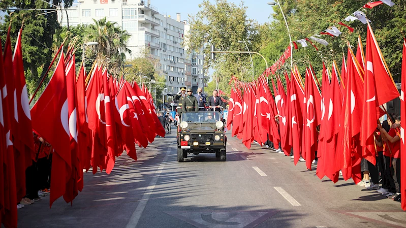 Antalya’da coşkulu 30 Ağustos kutlaması