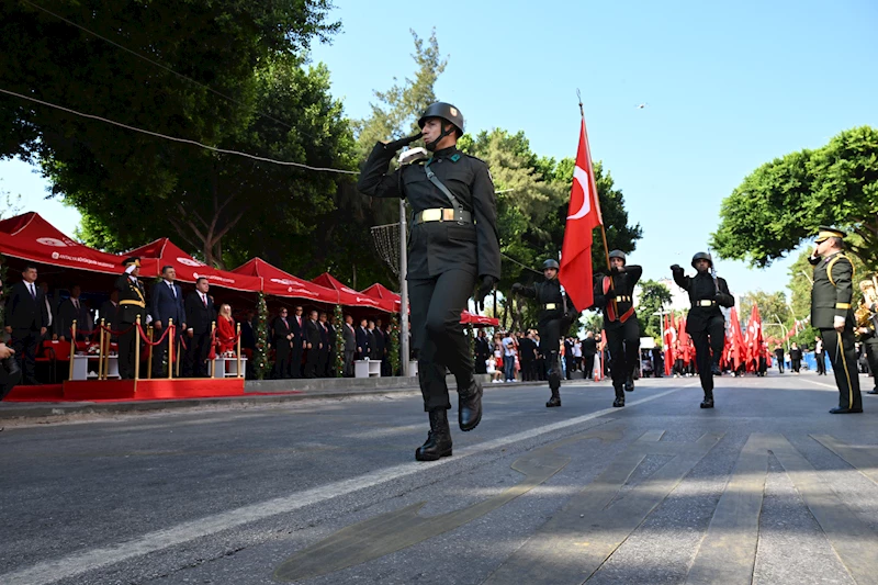 Antalya’da coşkulu 30 Ağustos kutlaması/ Ek fotoğraf