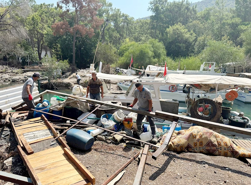 Kemer Balıkçı Barınağı