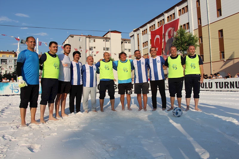 Çankırı’da tuz zeminde futbol turnuvası düzenlendi