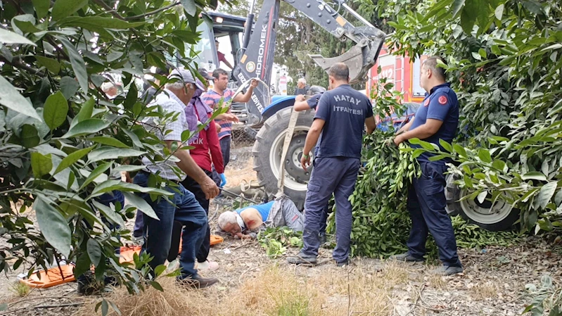 Kontrolden çıkıp ağaçlara çarpan traktörün sürücüsü yaralandı