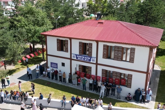 Hüseyin Altın Bilgi Evi açıldı