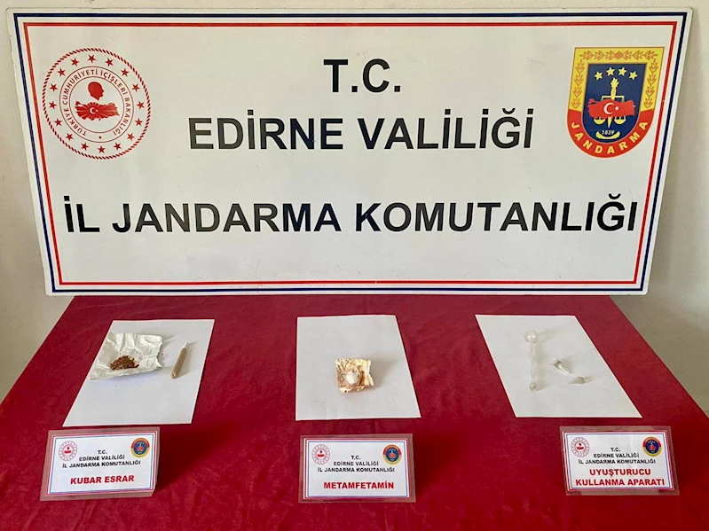 Edirne’de durdurulan araçta uyuşturucu ele geçirildi, sürücü gözaltına alındı 