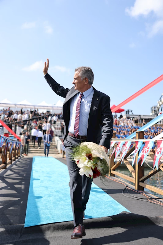 Boş mukaveleyi imzalayan Şenol Güneş’ten başarı sözü 