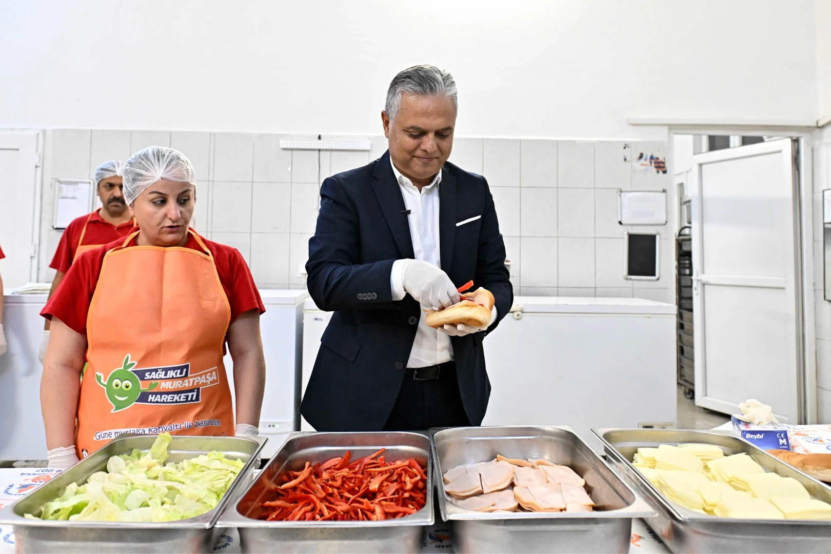 Muratpaşa’dan öğrencilere ‘okul menüsü’ desteği