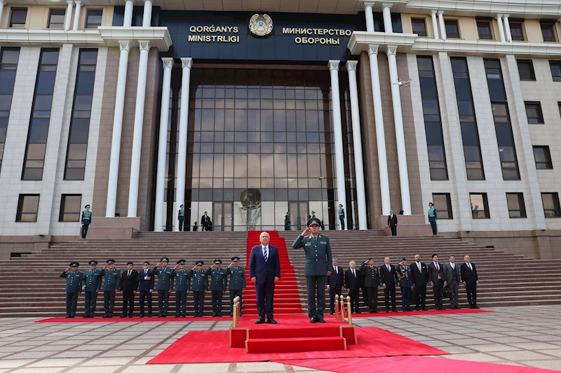 Bakan Güler, Kazakistanlı mevkidaşı Jaksilikov ile görüştü