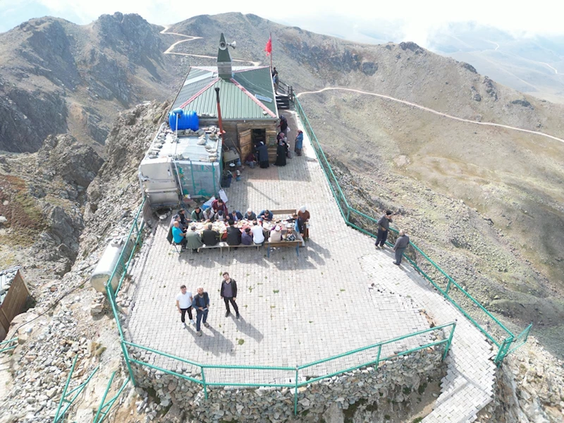 Trabzon Büyükşehir Belediye Başkanı Genç