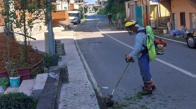 İyidere’de Hijyenik Yaşam İçin Günlük Temizlik Faaliyetleri Devam Ediyor