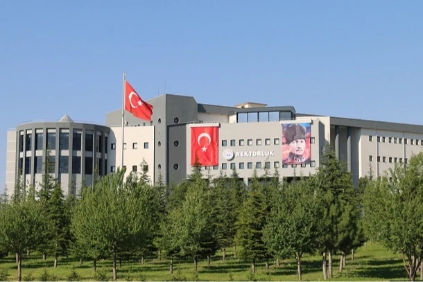 ERÜ