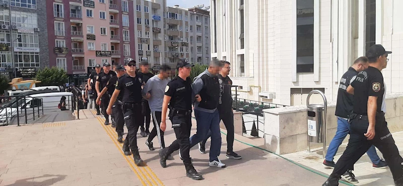 Balıkesir merkezli 3 ilde uyuşturucu operasyonu: 51 gözaltı