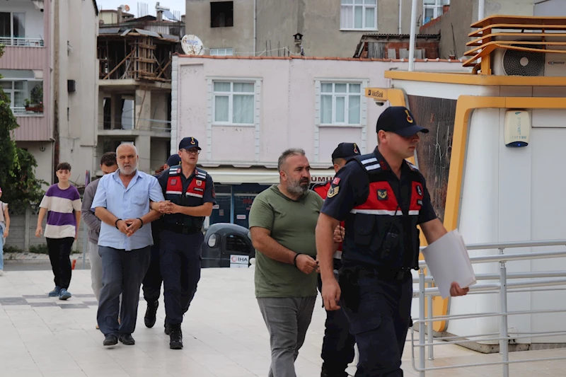 Polise sandalyeli saldırıya 2 tutuklama