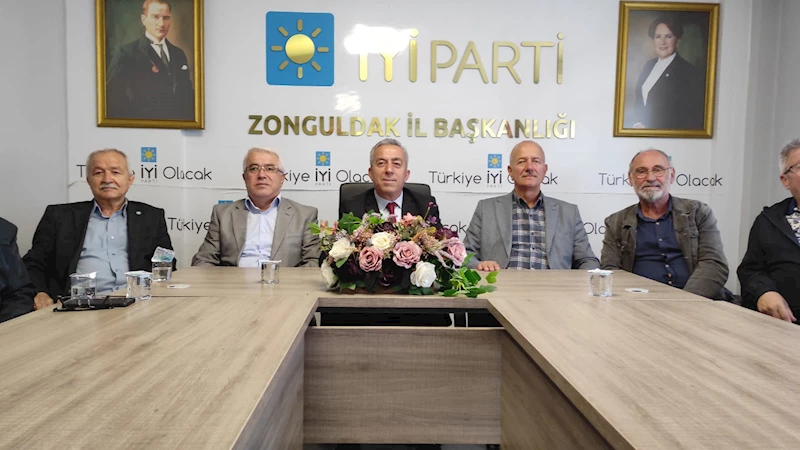 İYİ Parti Zonguldak İl Başkanı ve yönetim kurulu görevlerinden istifa etti