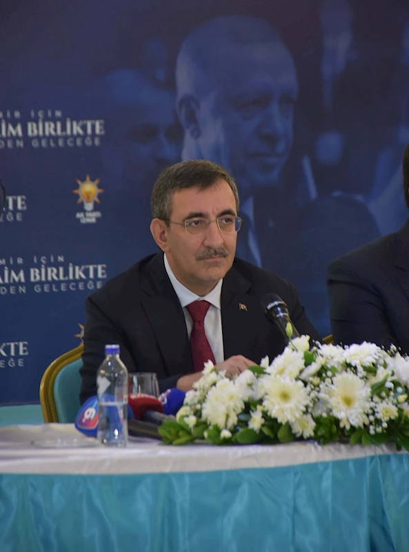 Cevdet Yılmaz: İzmir Körfezi